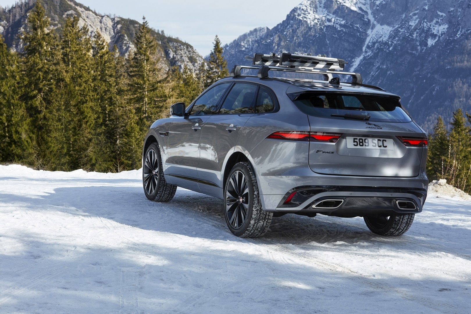 Jaguar F-Pace photo 61