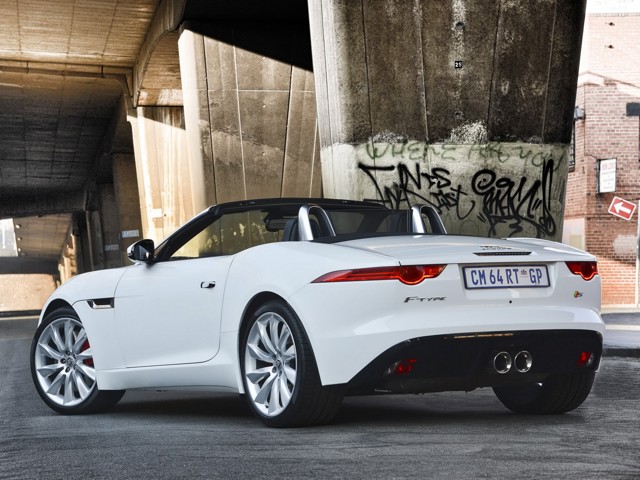Jaguar F-Type Convertible photo 84