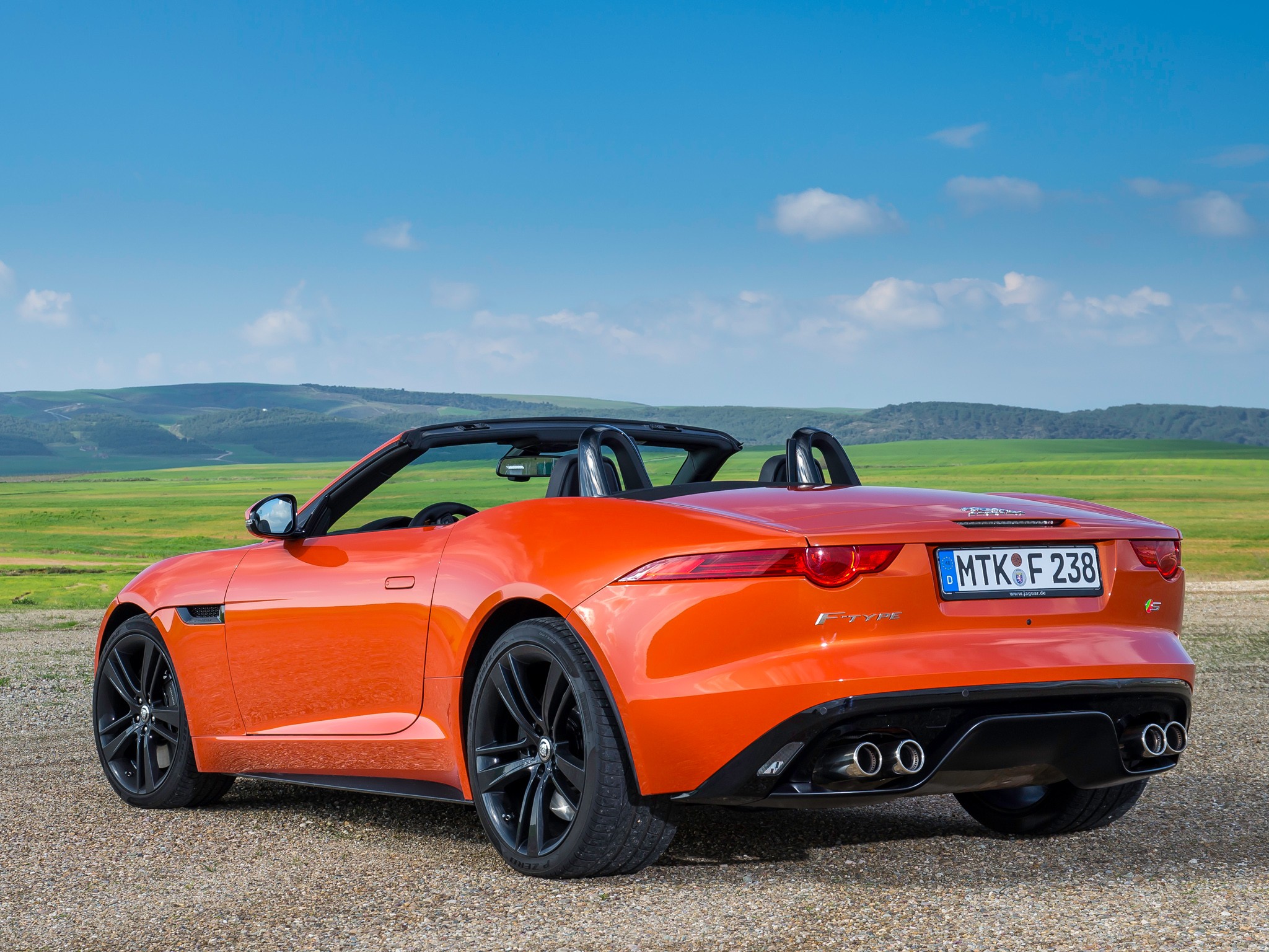 Jaguar F-Type Convertible photo 99