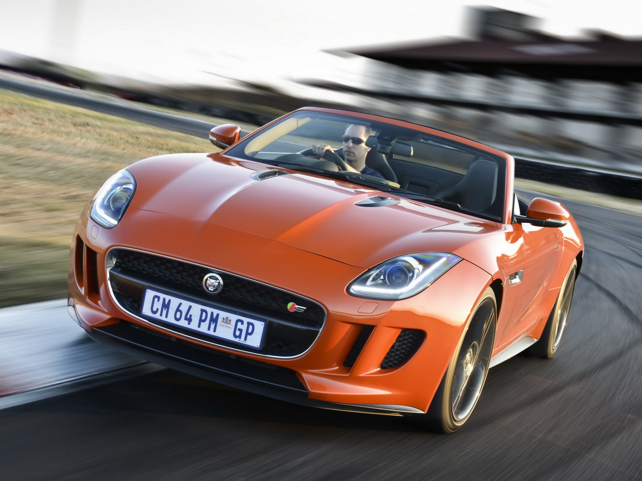 Jaguar F-Type Convertible photo 111