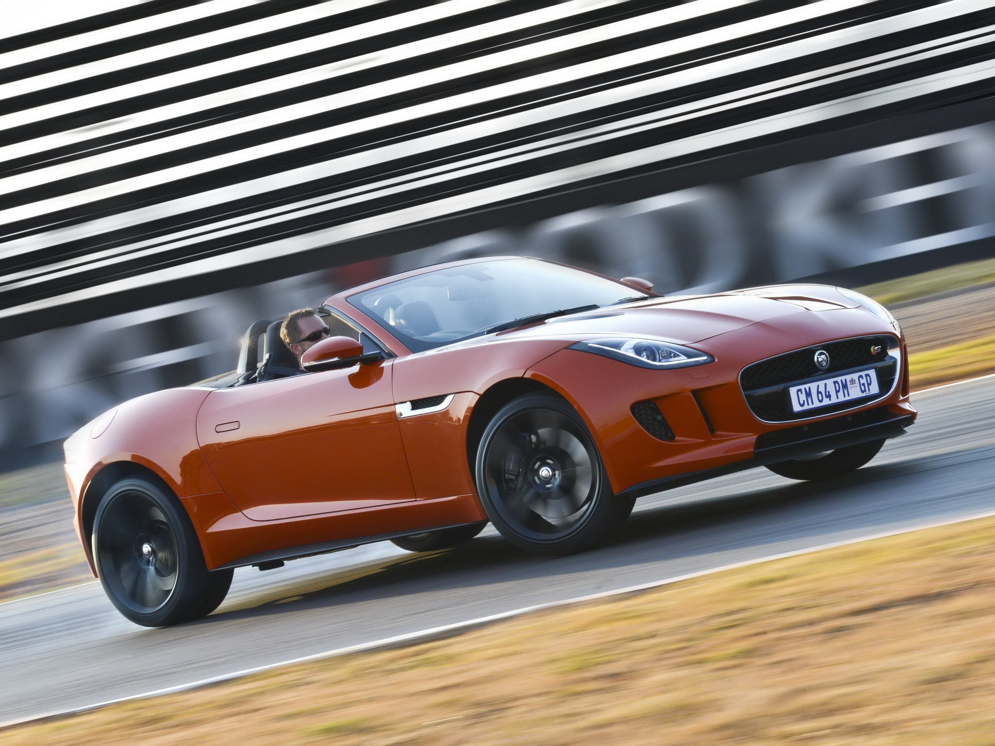 Jaguar F-Type Convertible photo 115