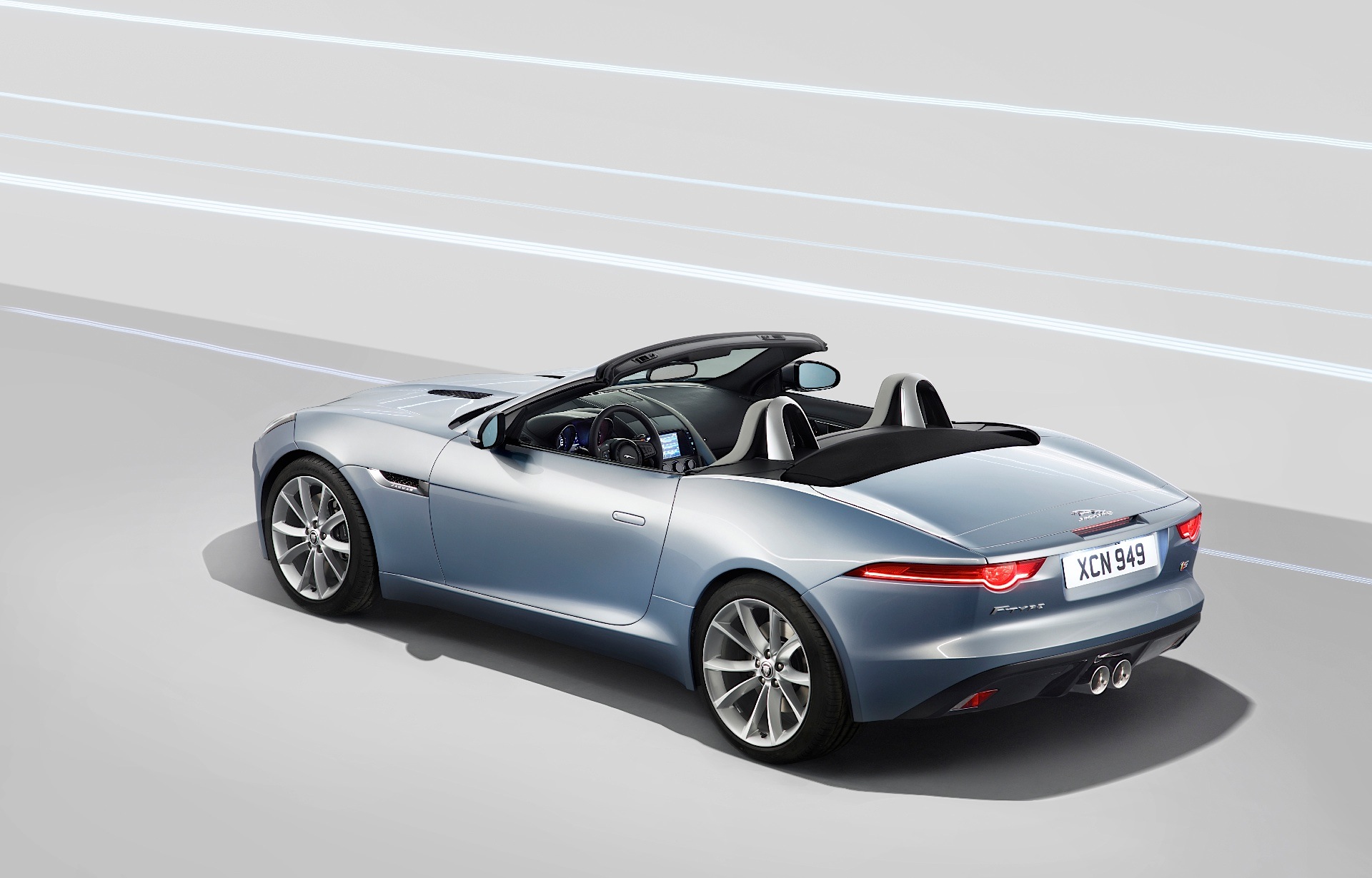 Jaguar F-Type Convertible photo 33