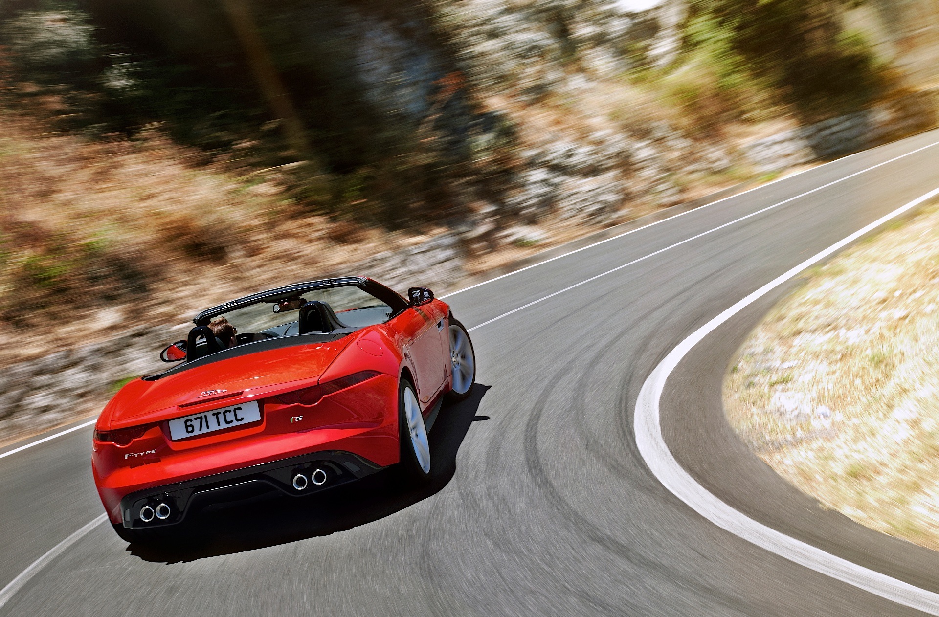 Jaguar F-Type Convertible photo 35