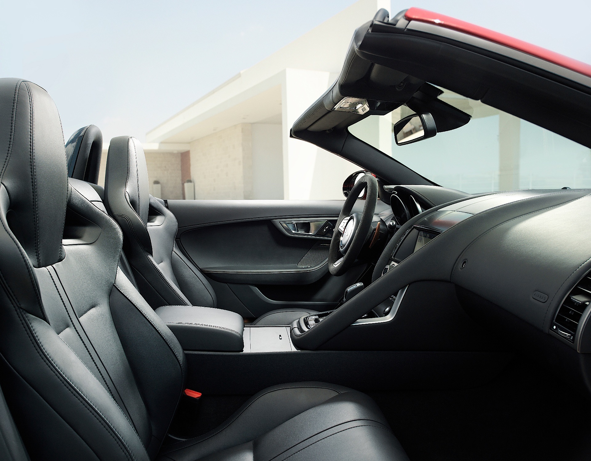 Jaguar F-Type Convertible photo 132