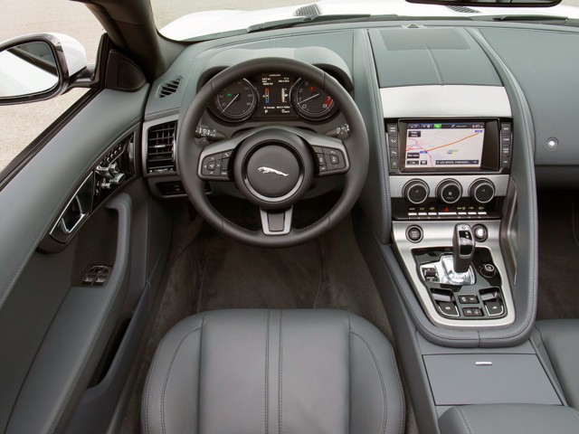 Jaguar F-Type Convertible photo 136
