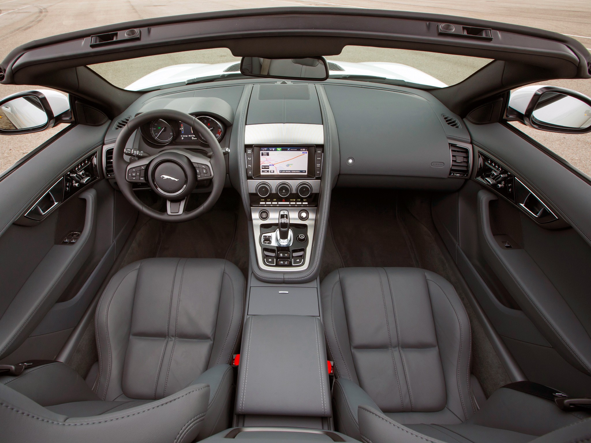 Jaguar F-Type Convertible photo 139