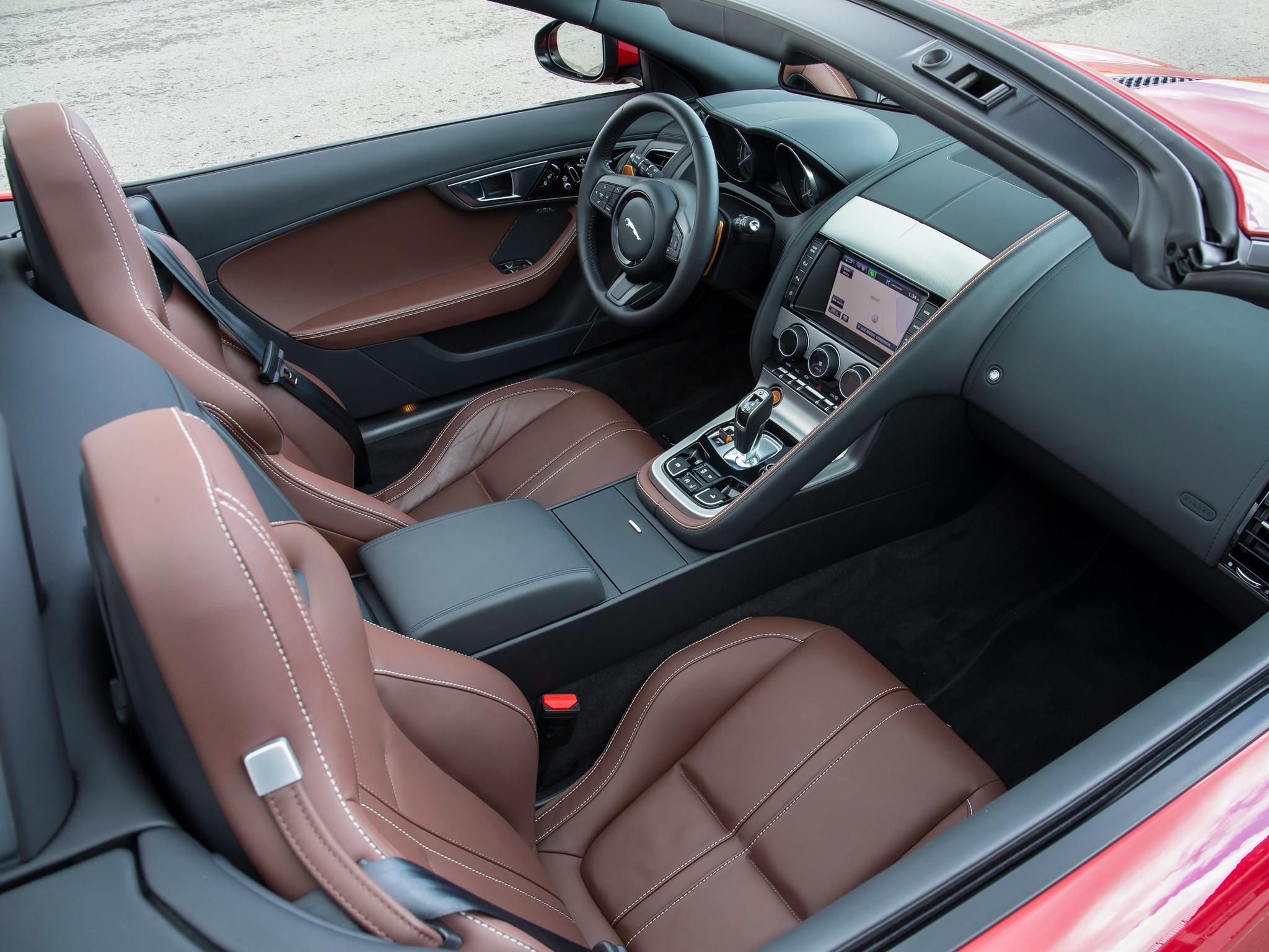 Jaguar F-Type Convertible photo 141
