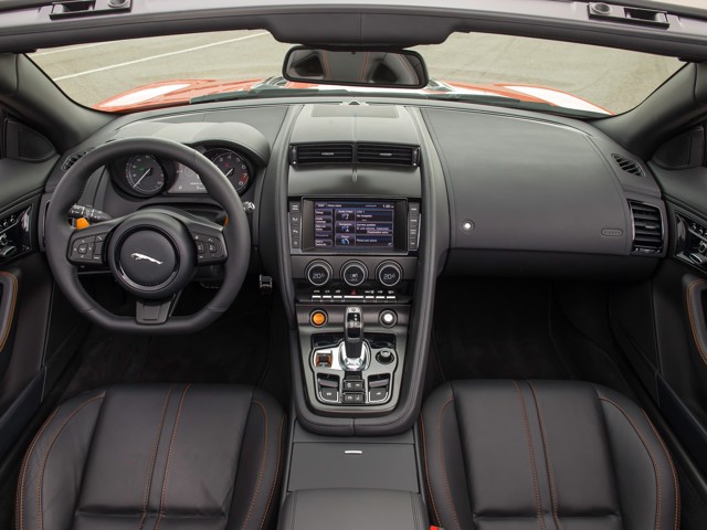 Jaguar F-Type Convertible photo 144