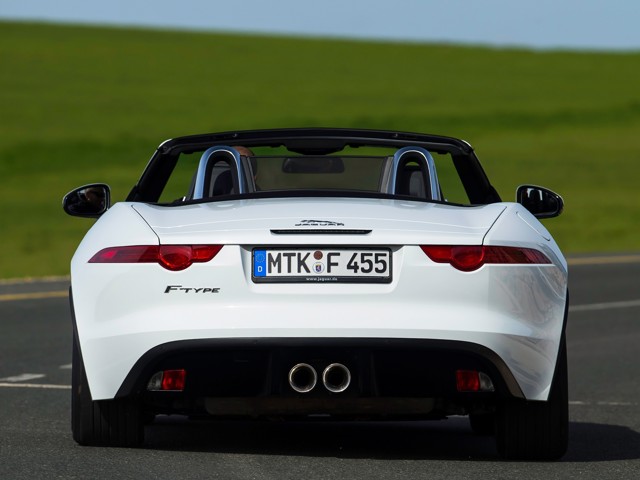 Jaguar F-Type Convertible photo 55