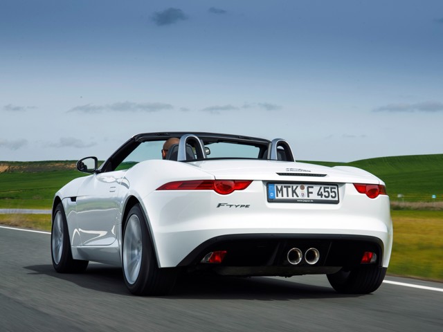 Jaguar F-Type Convertible photo 56