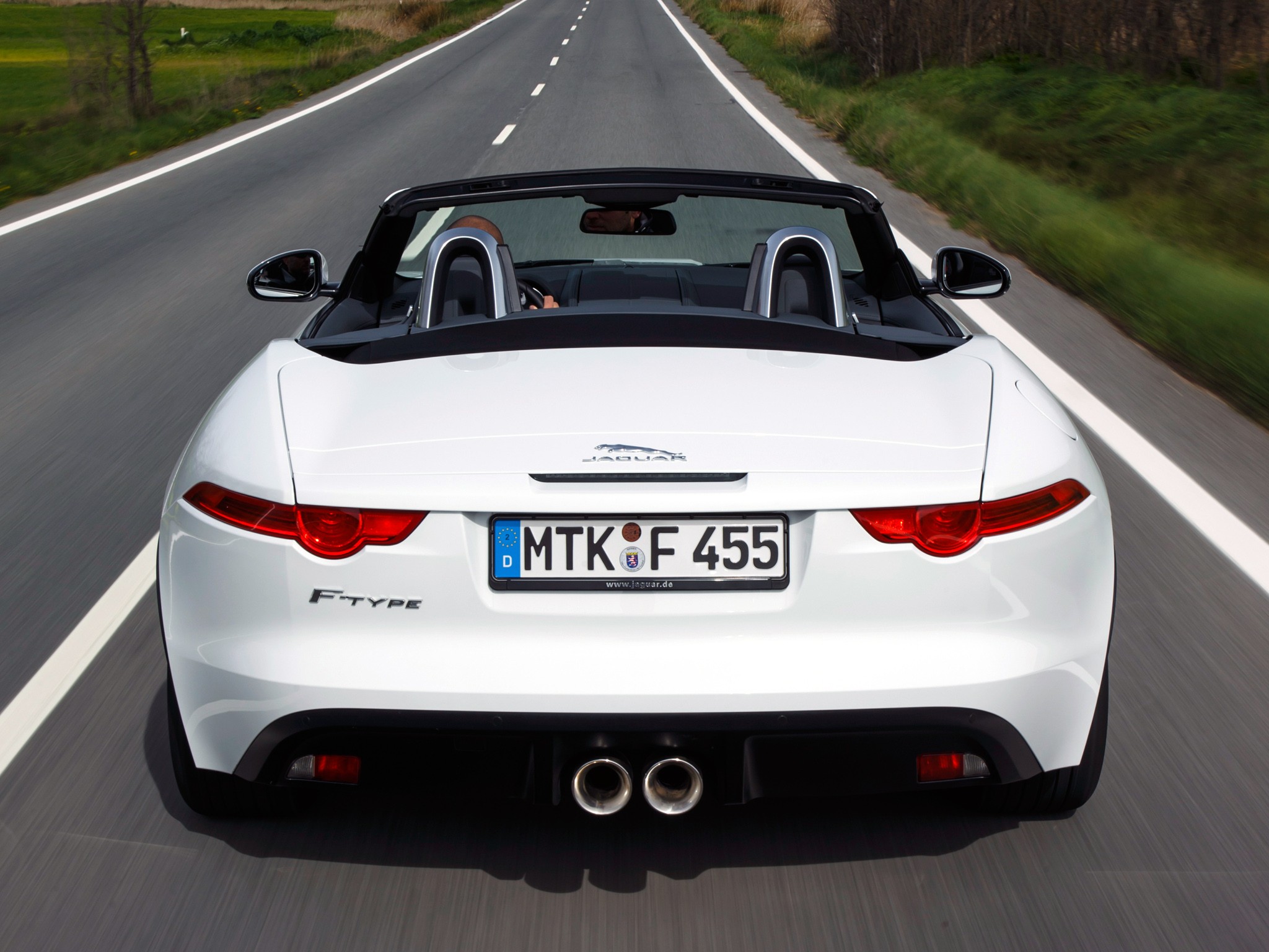 Jaguar F-Type Convertible photo 61