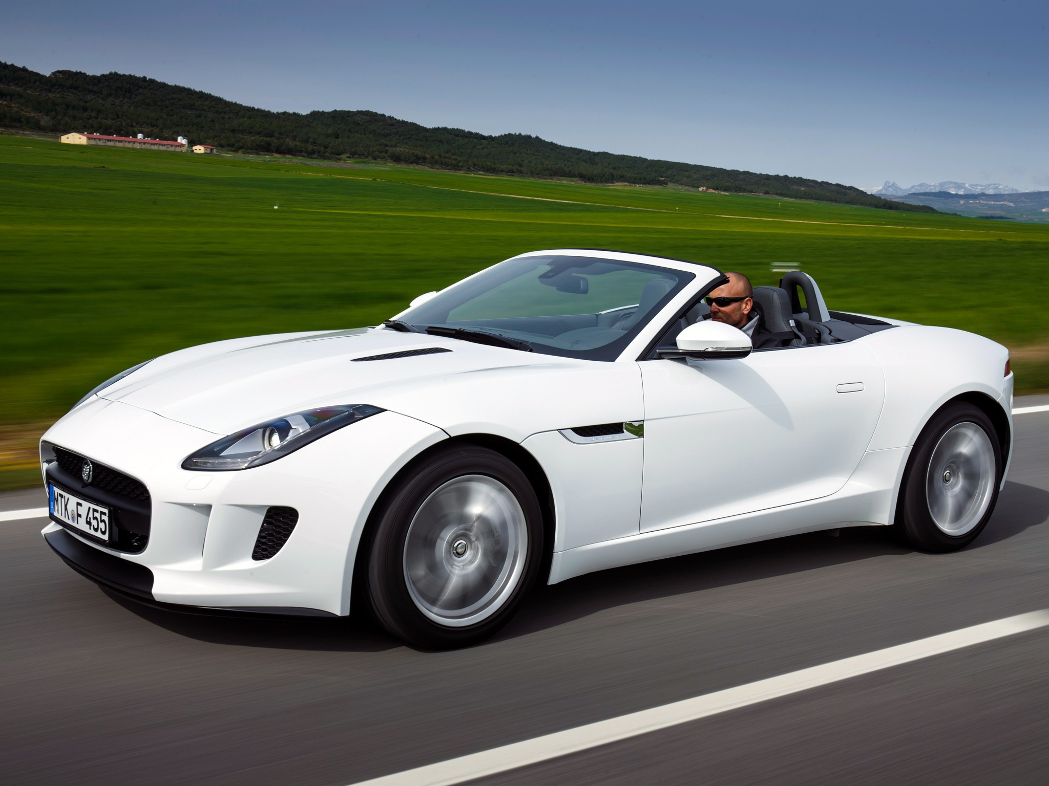 Jaguar F-Type Convertible photo 63