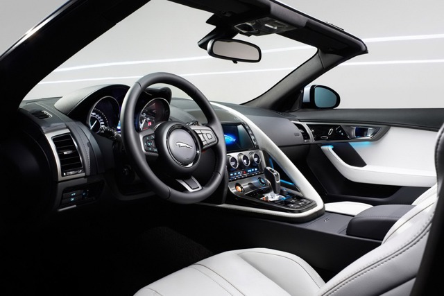 Jaguar F-Type Convertible photo 117