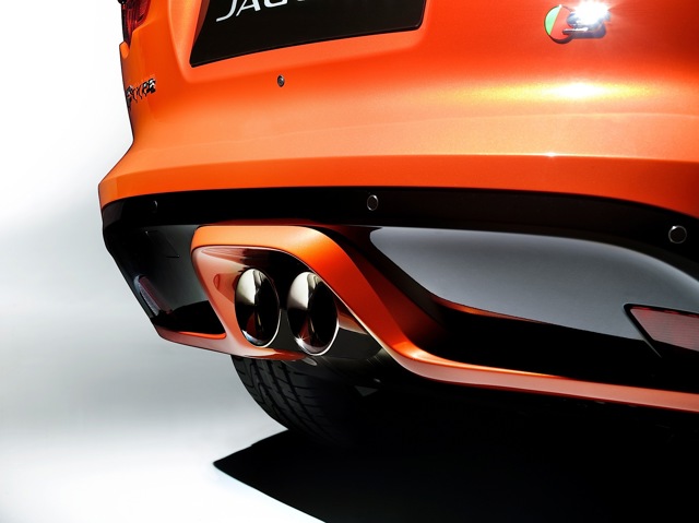 Jaguar F-Type Convertible photo 14