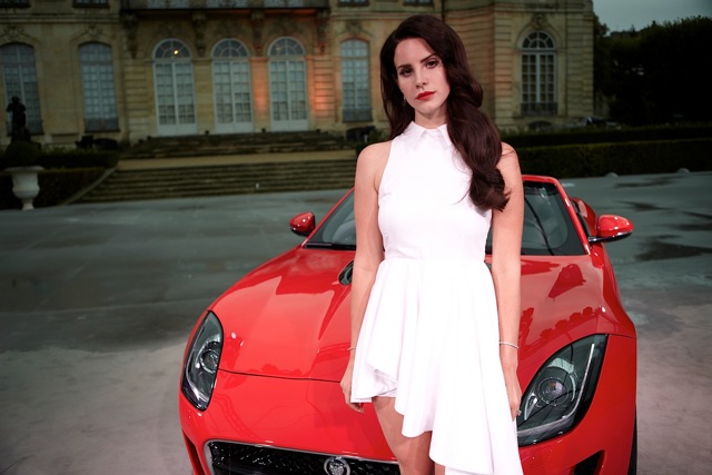 Jaguar F-Type Convertible photo 18