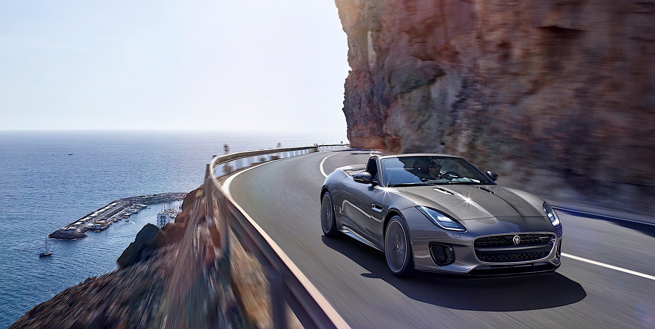 Jaguar F-Type Convertible photo 2