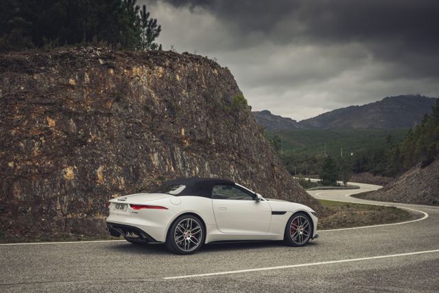 Jaguar F-Type Convertible Foto 58