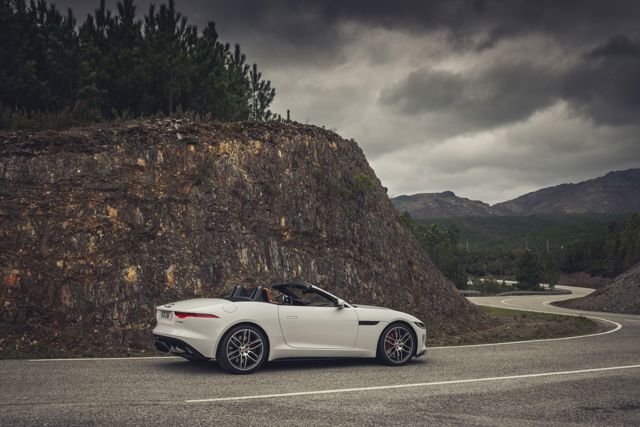 Jaguar F-Type Convertible Foto 59