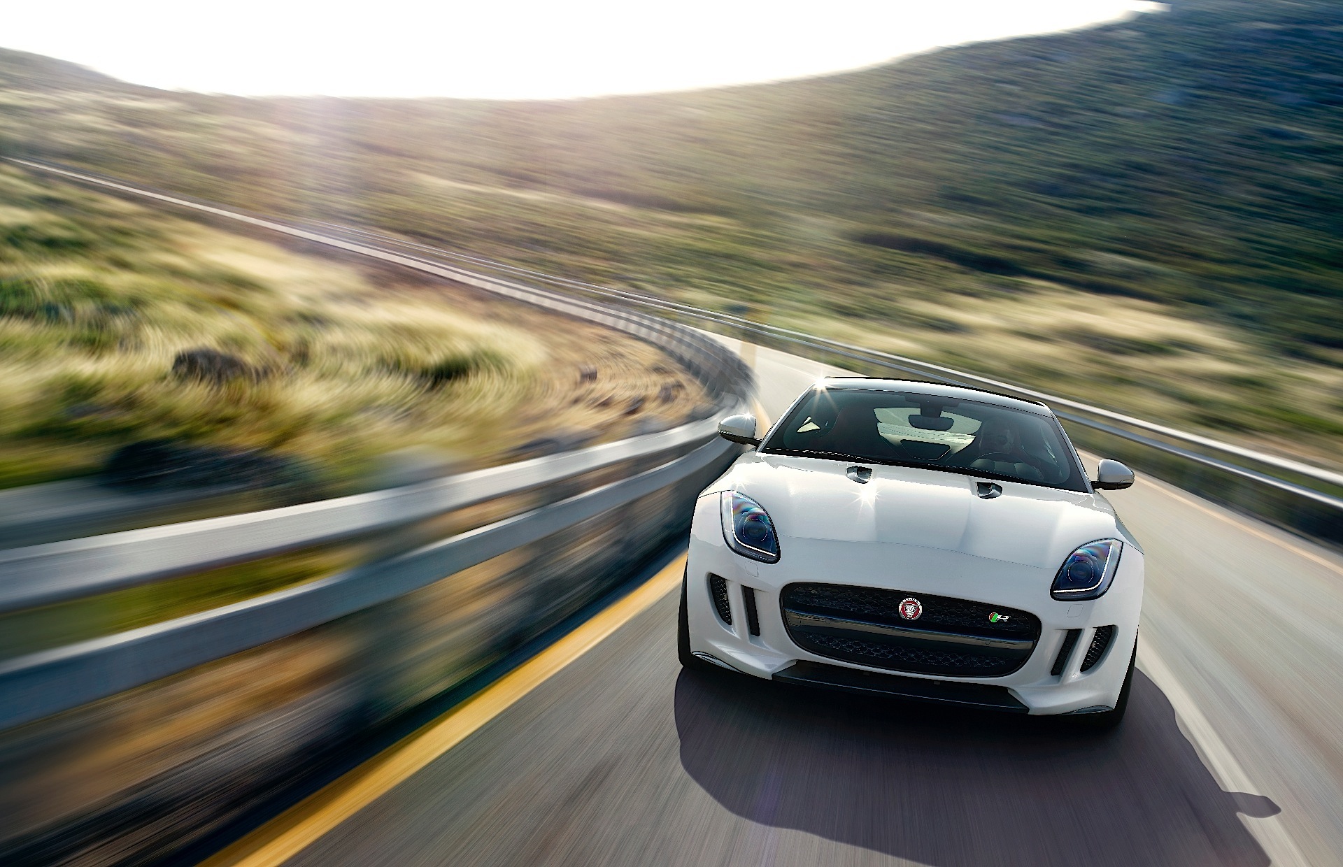 Jaguar F-Type Coupe photo 13