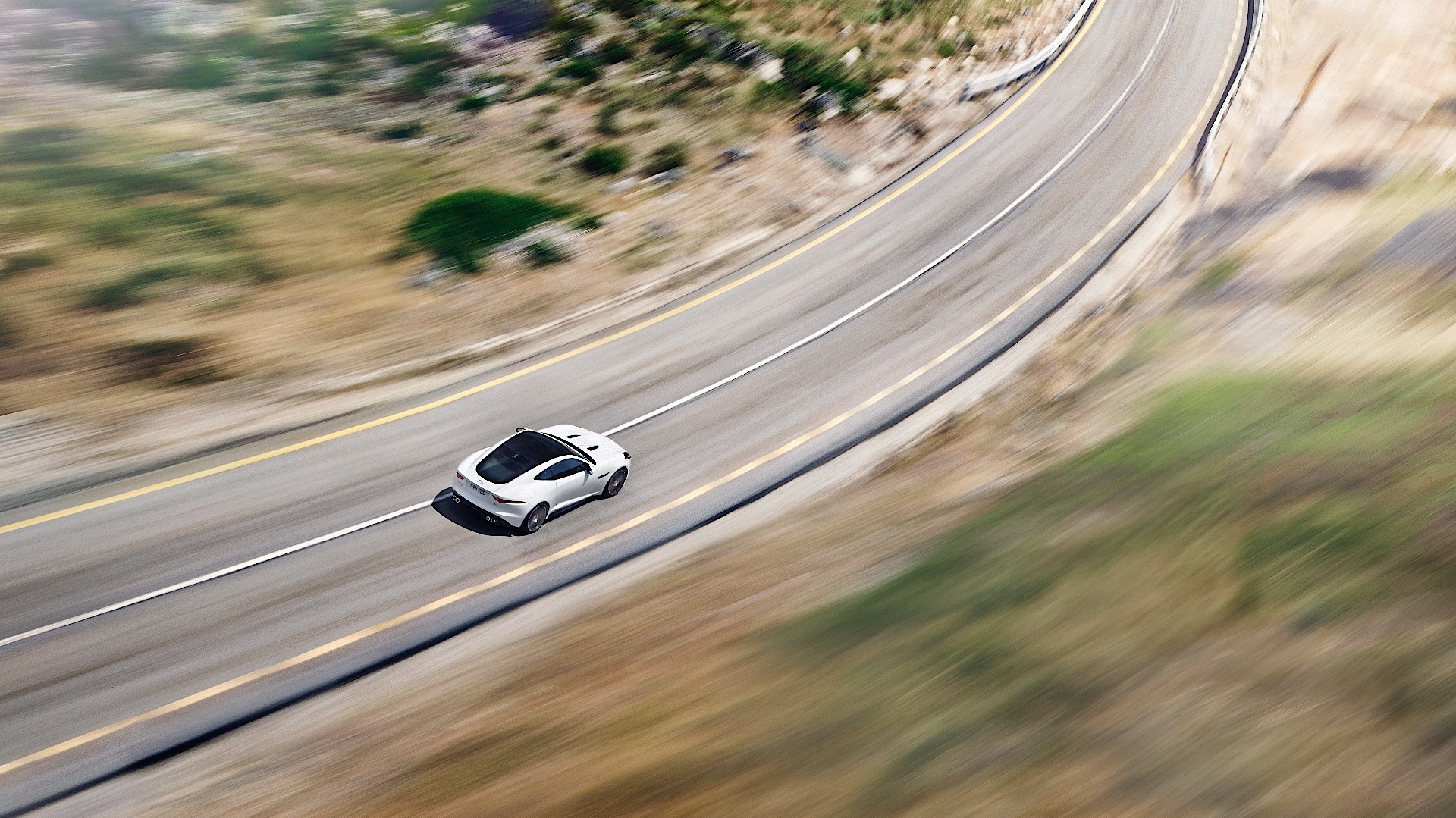 Jaguar F-Type Coupe photo 15