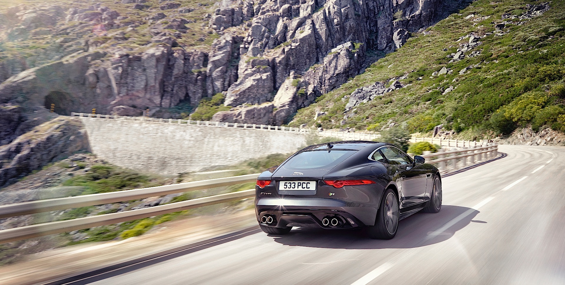 Jaguar F-Type Coupe photo 33