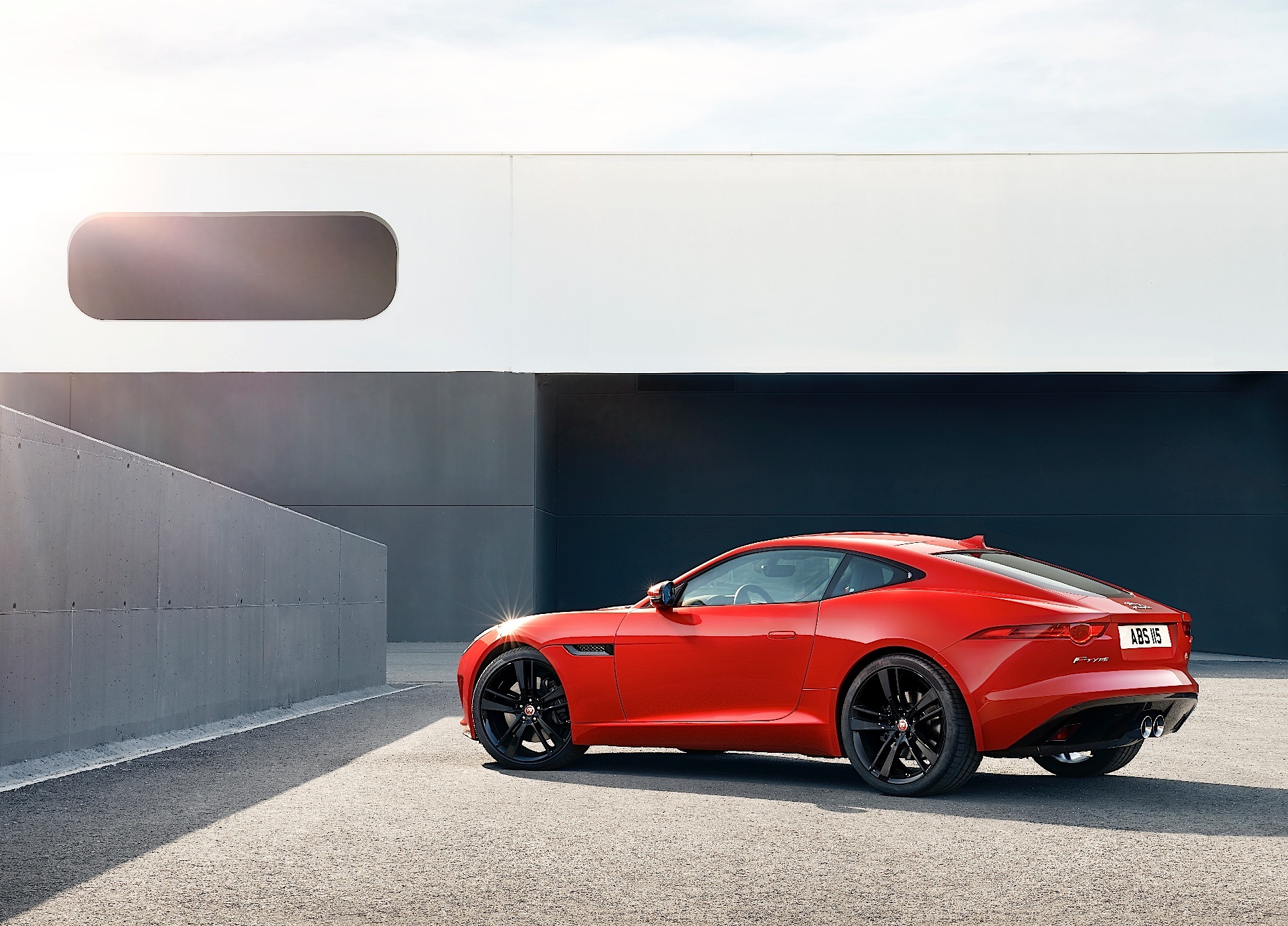 Jaguar F-Type Coupe photo 39