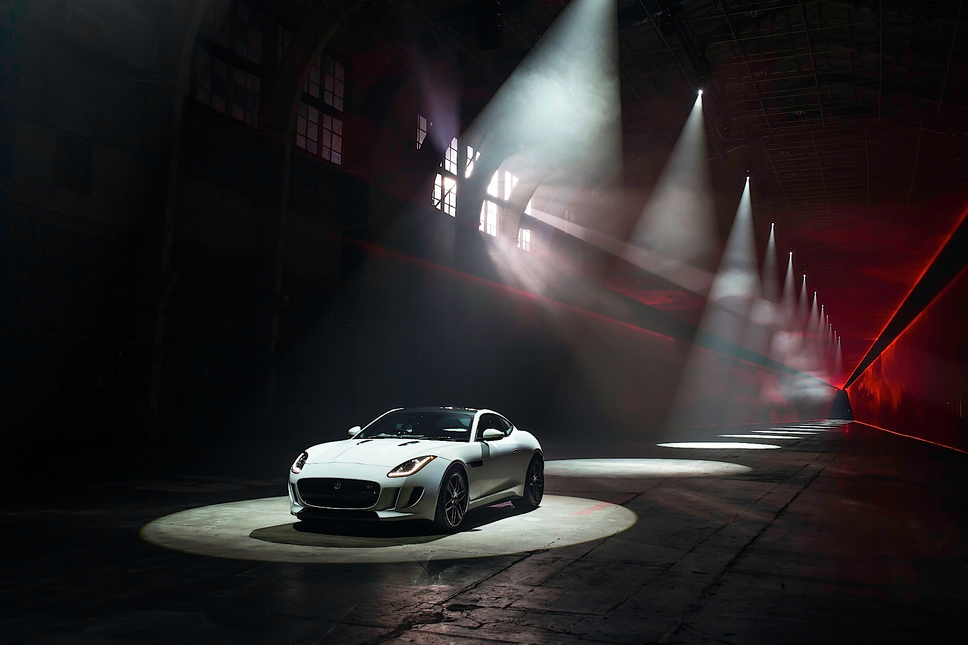 Jaguar F-Type Coupe photo 43