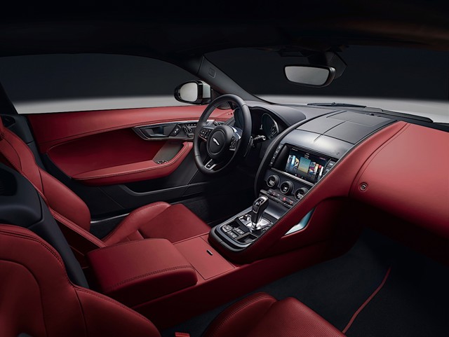 Jaguar F-Type Coupe photo 17