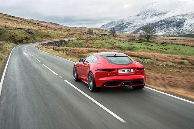 Jaguar F-Type Coupe photo 9