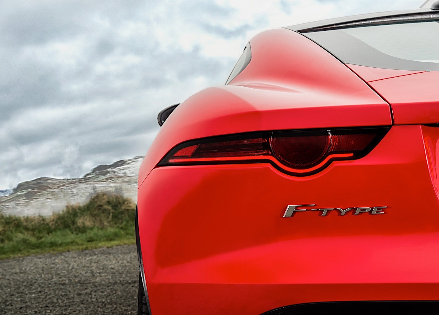 Jaguar F-Type Coupe photo 12