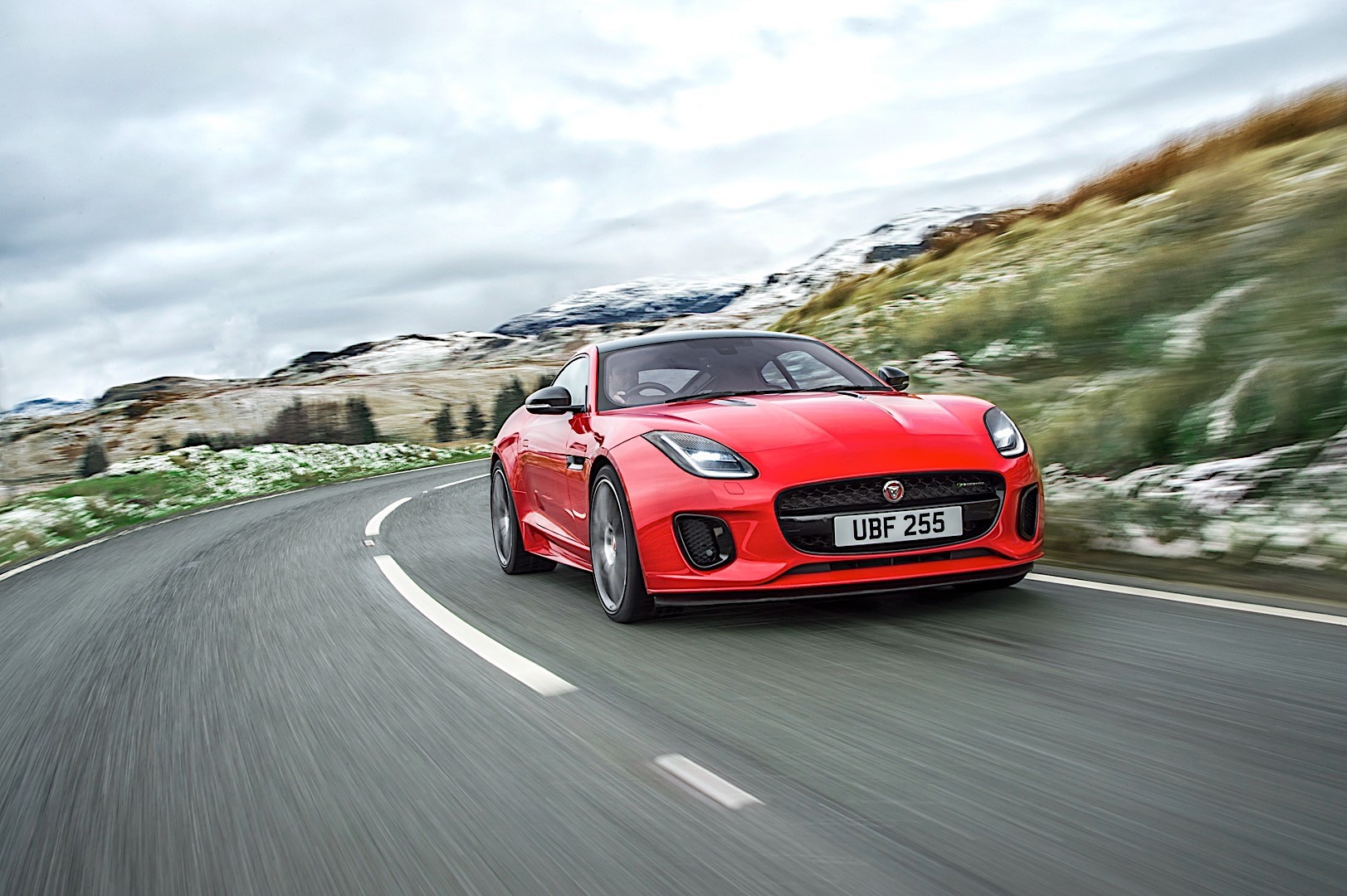 Jaguar F-Type Coupe photo 6