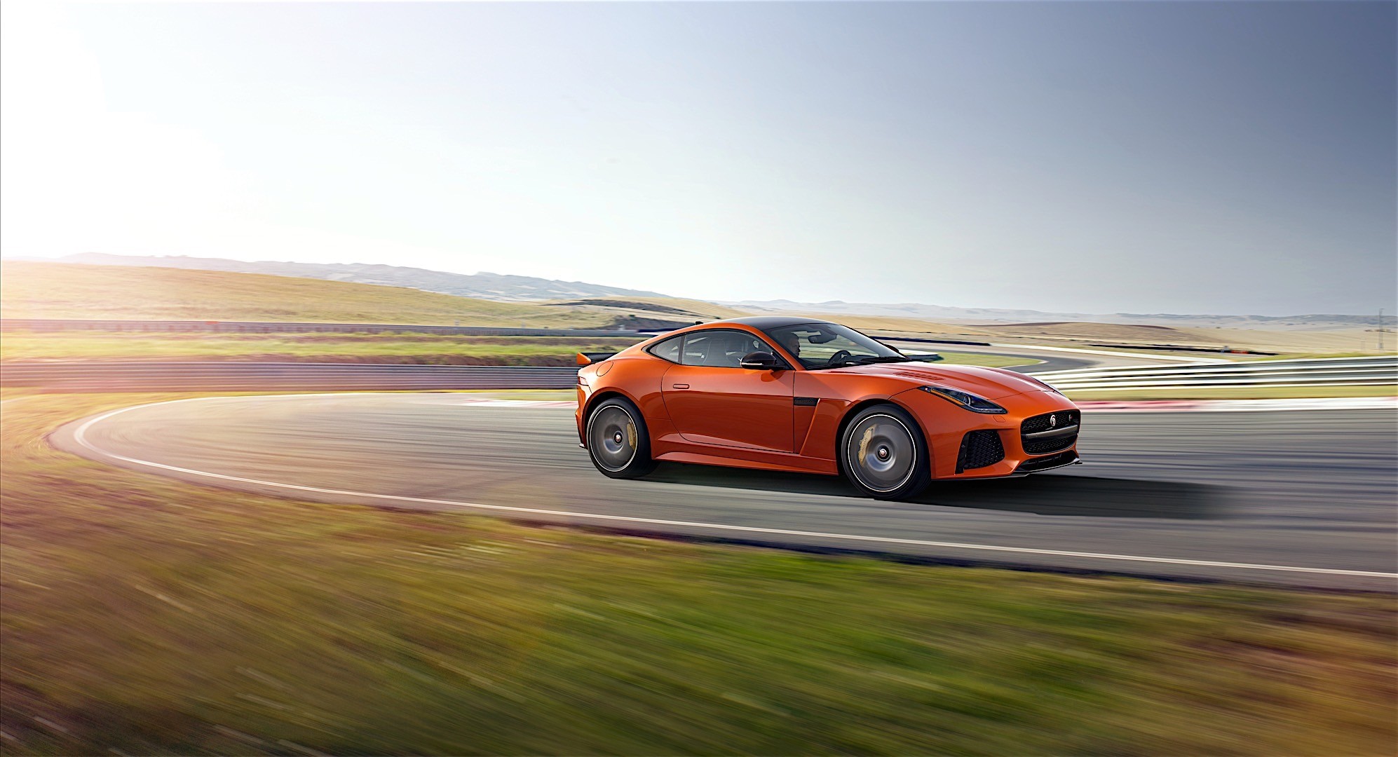 Jaguar F-Type Svr Coupe photo 8