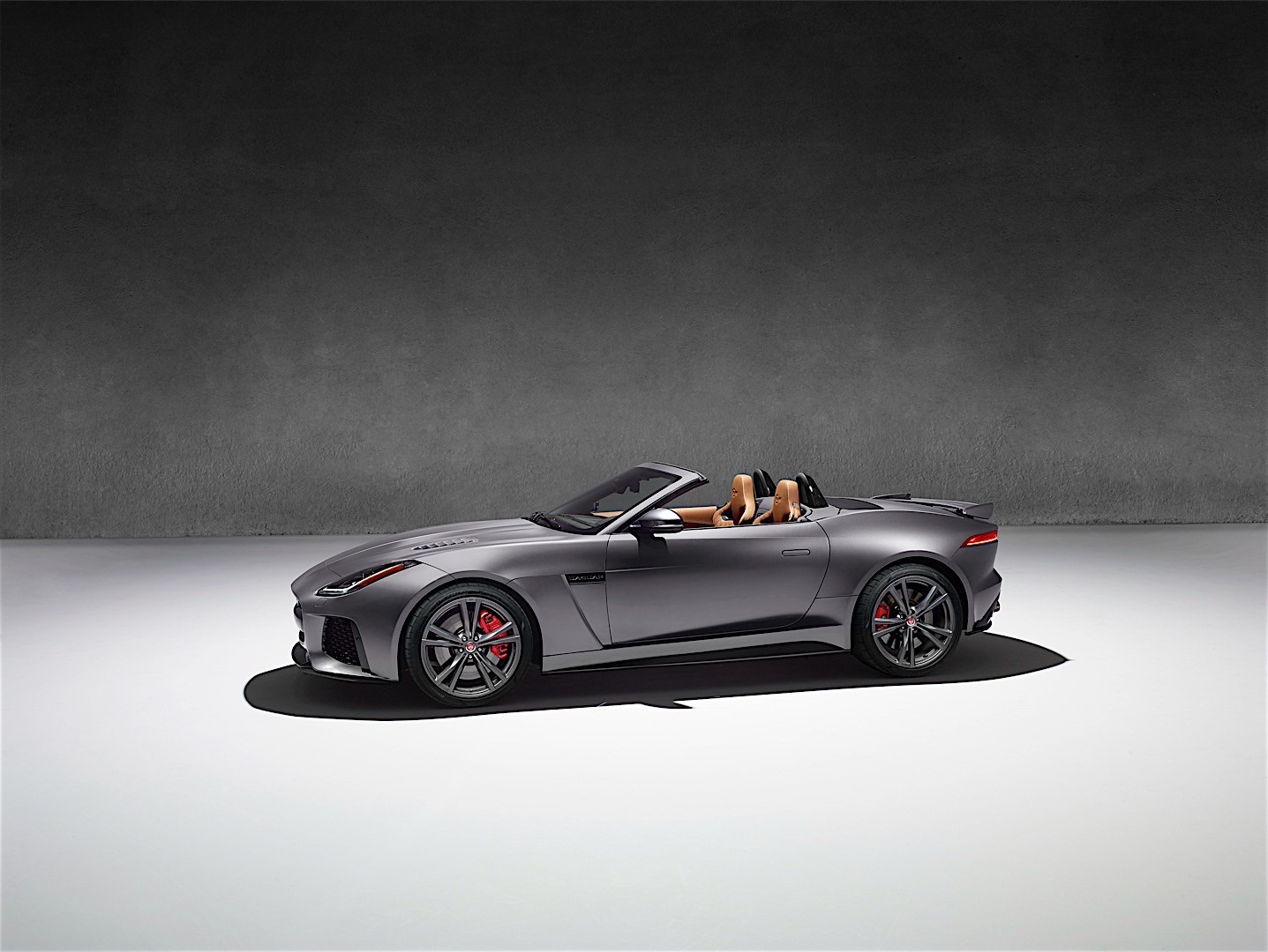 Jaguar F-Type Svr photo 3