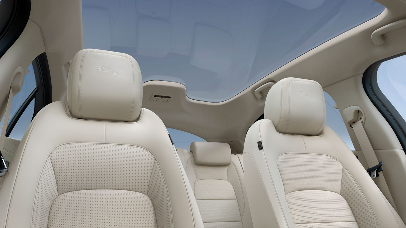 Jaguar I-Pace photo 36