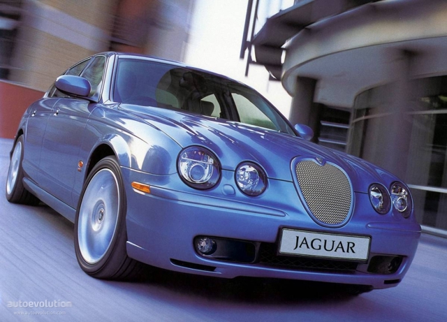 Jaguar S-Type R photo 5