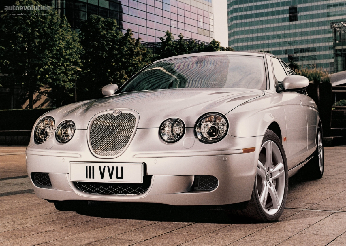 Jaguar S-Type R photo 3