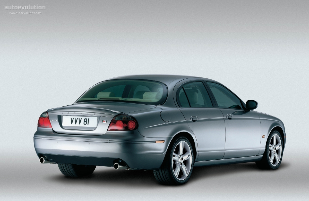 Jaguar S-Type R photo 5