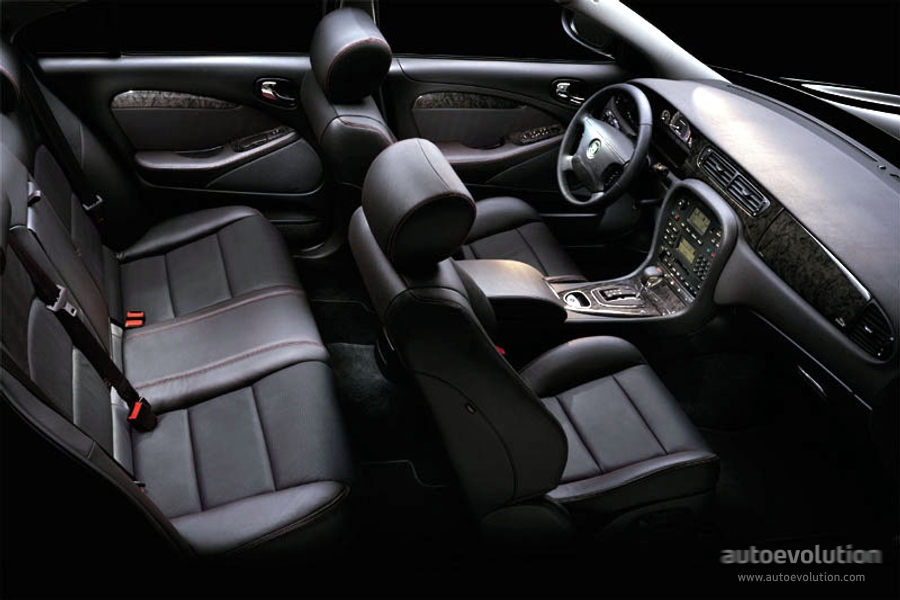 Jaguar S-Type photo 7