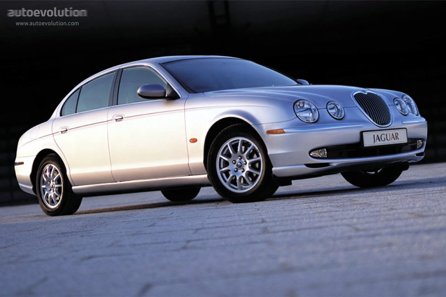 Jaguar S-Type photo 2