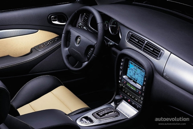 Jaguar S-Type photo 6