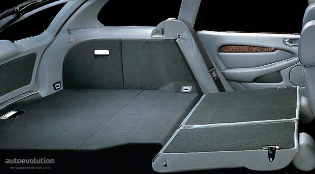 Jaguar X-Type Estate photo 11