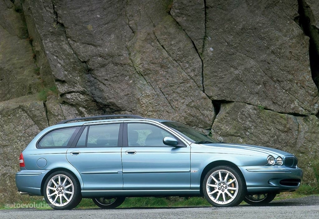 Jaguar X-Type Estate photo 6
