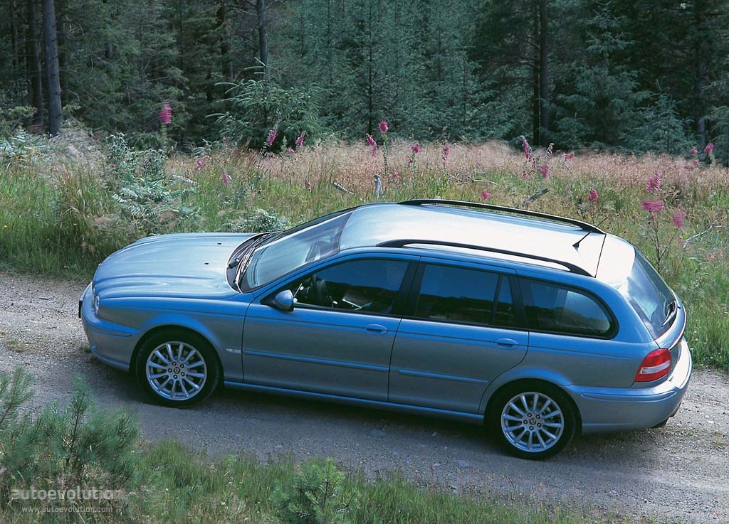 Jaguar X-Type Estate photo 7