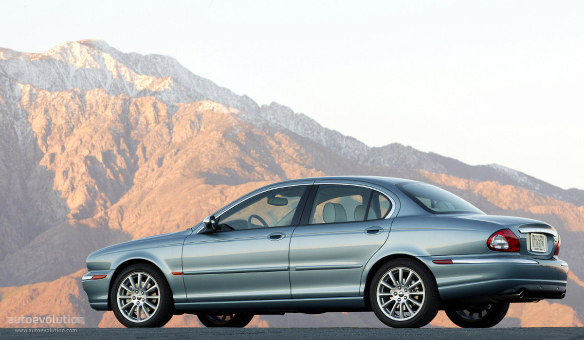 Jaguar X-Type photo 2