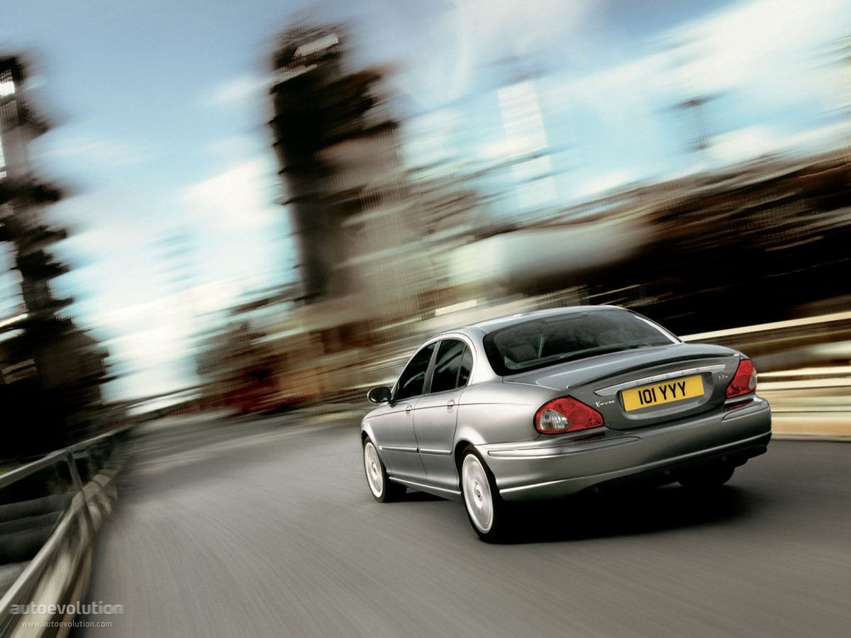 Jaguar X-Type photo 3