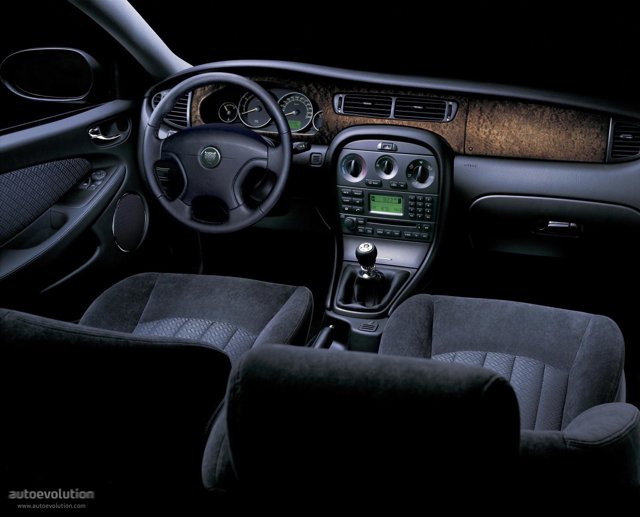 Jaguar X-Type photo 9