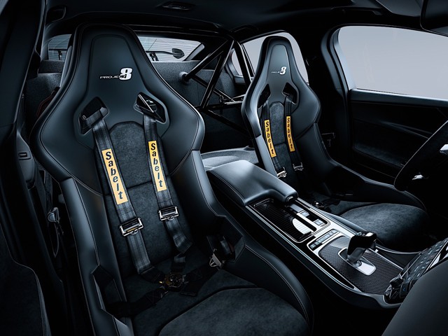 Jaguar Xe Sv Foto 14