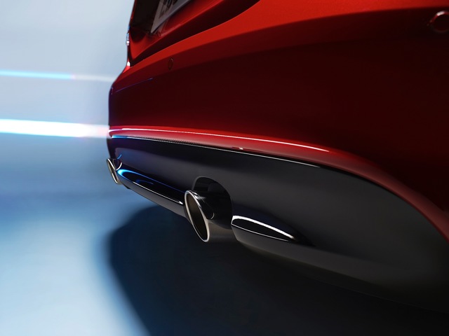 Jaguar Xe photo 8
