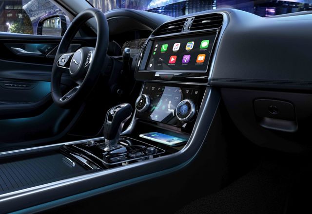 Jaguar Xe photo 41