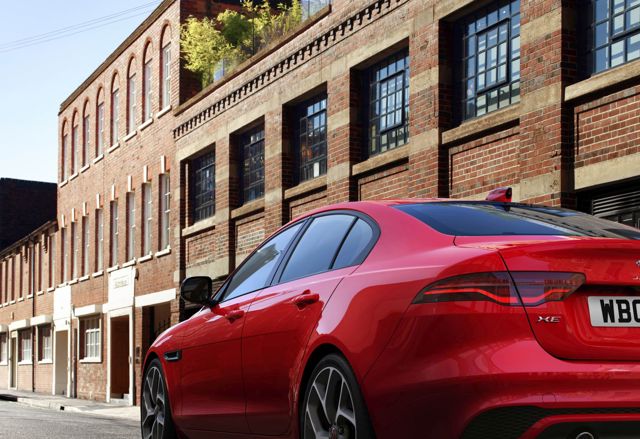 Jaguar Xe photo 29